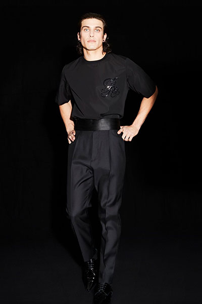 علامة DSQUARED2 تطلق تشكيلة BLACK ON BLACK بالتعاون مع لاعب كرة القدم زلاتان ابراهيموفيتش